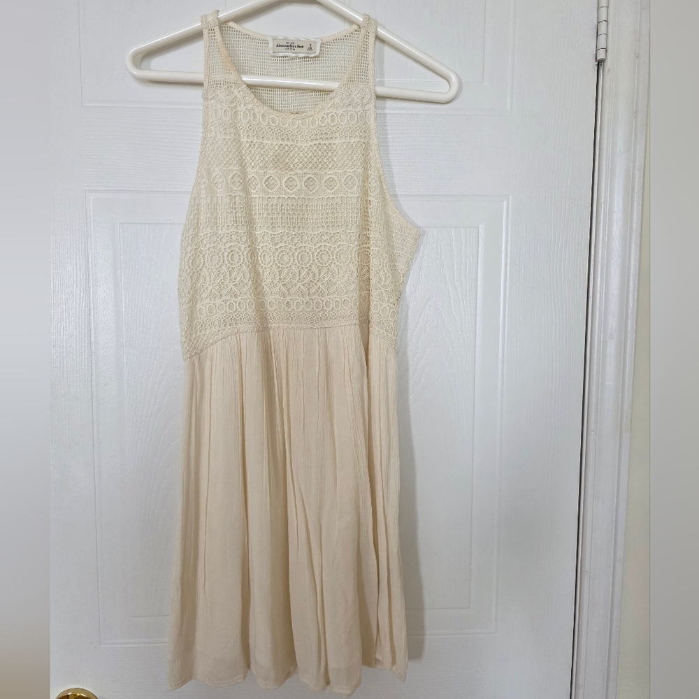 Abercromie and Fitch Sleeveless Crochet Dress, Small, Cream